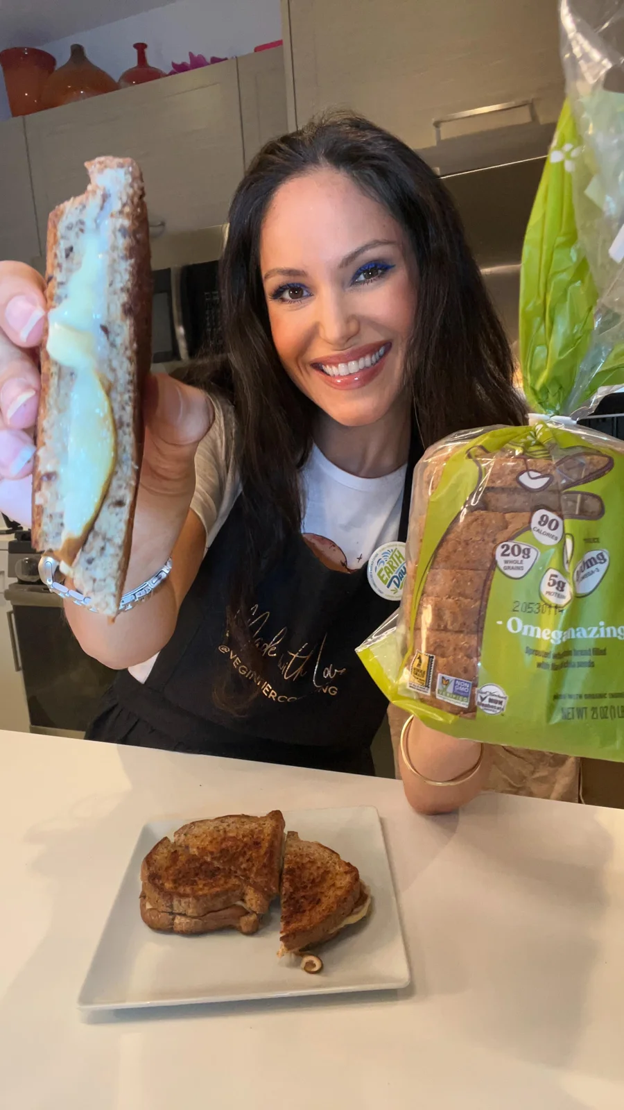 Cheryl in her Silver Hills Bakery recipe video